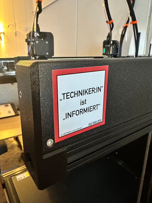 Hinweis Sticker "Techniker:in" ist "informiert"